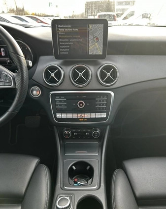 Mercedes-Benz GLA cena 109800 przebieg: 60500, rok produkcji 2019 z Warszawa małe 172